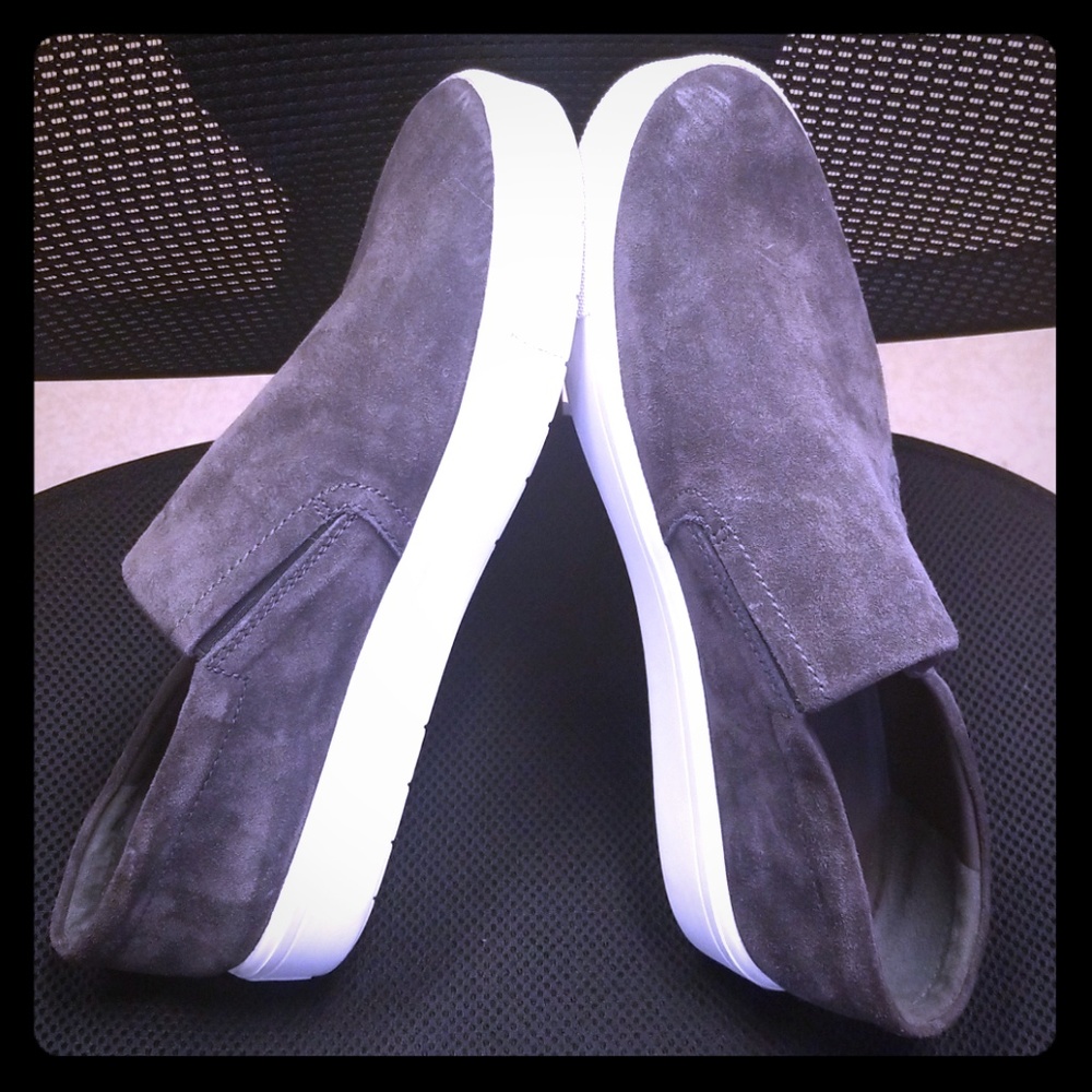 VINCE-Suede Slip on athletic shoes